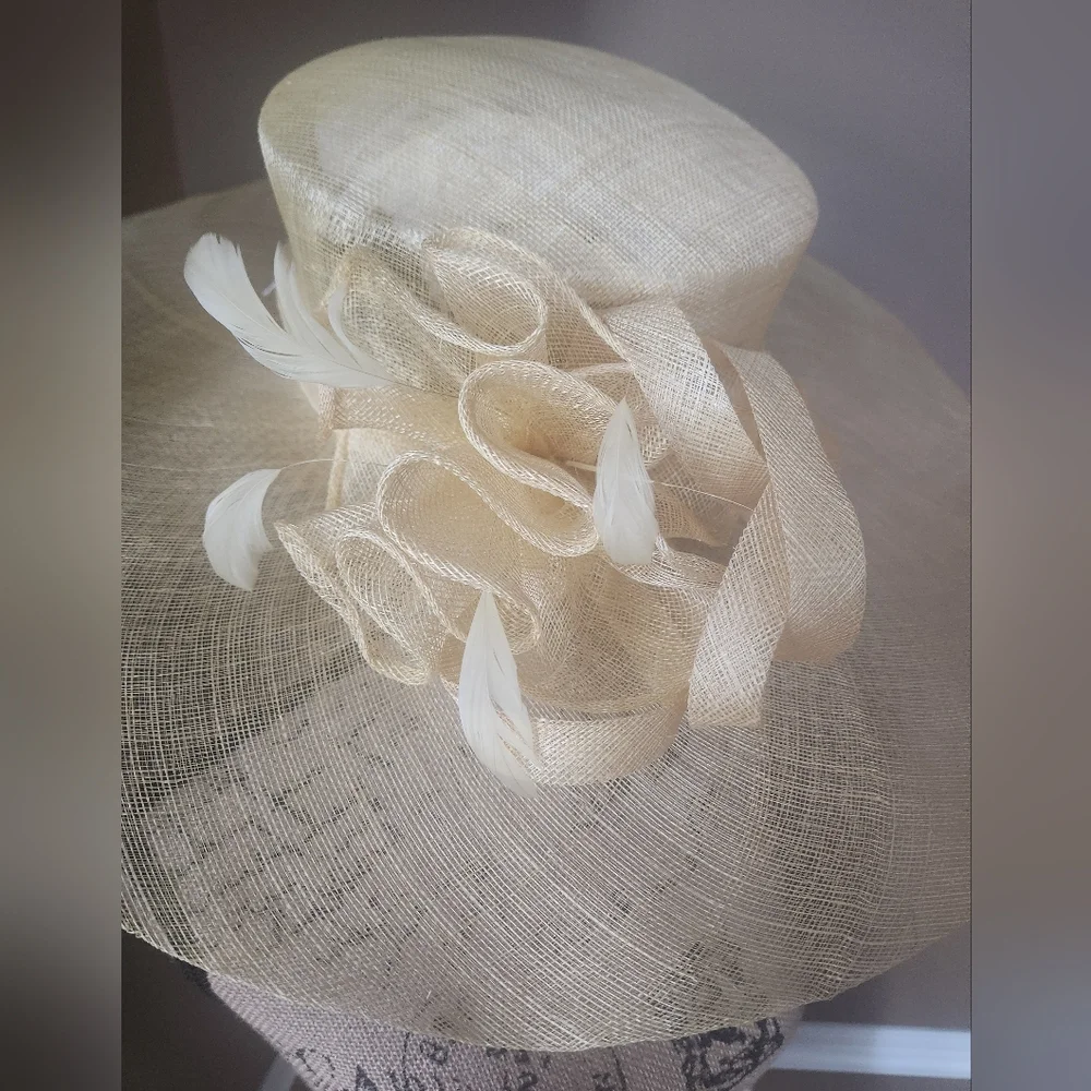 Swan Hat Elegant Black and Gold‎ Women's Hat Set